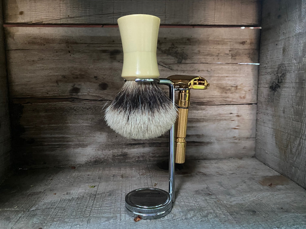 Small Brush & Razor Stand – Teton Shaves
